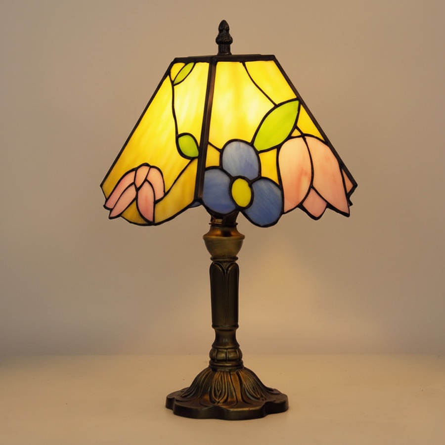 Luminária de Mesa Barroca Retrô